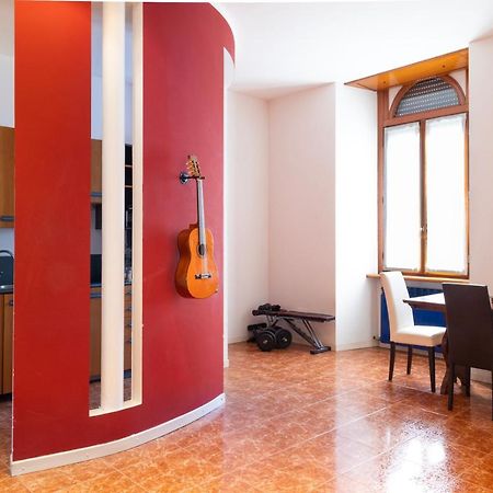 Interno Appartamento In Un Castello Storico In Centro Milán Exterior foto